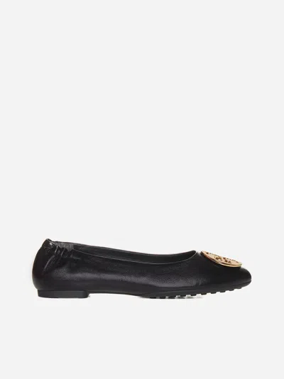 Shop Tory Burch Logo Leather Ballet Flats In Black