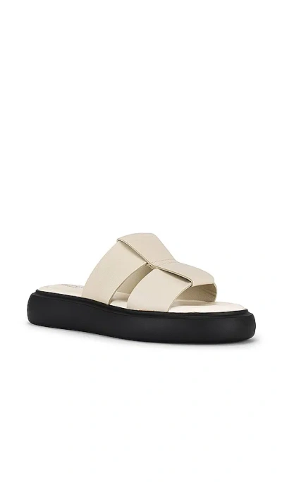 Shop Vagabond Blenda Sandal In Off White
