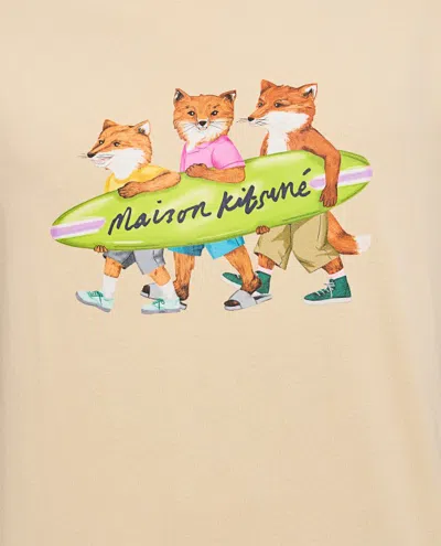 Shop Maison Kitsuné Surfing Foxes Comfort T-shirt In Neutrals