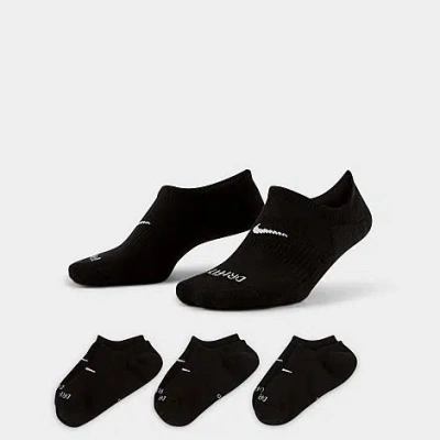 Shop Nike Women's Everyday Plus Cushioned Training Footie Socks (3-pack) In Black/white