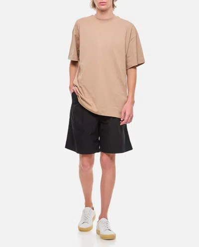 Closed Pleated Detail Shorts In Black