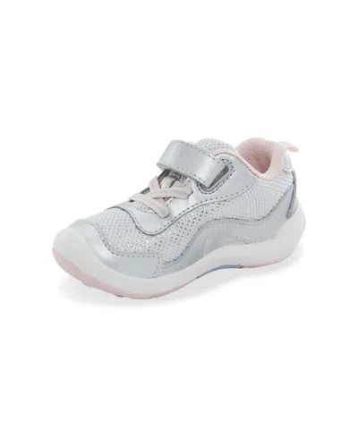 Stride Rite Little Girls Srt Winslow 2.0 Apma Approved Shoe In Silver