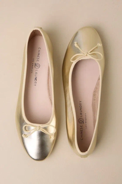 Chinese Laundry Audrey Gold Metallic Bow Ballet Flats In Gold