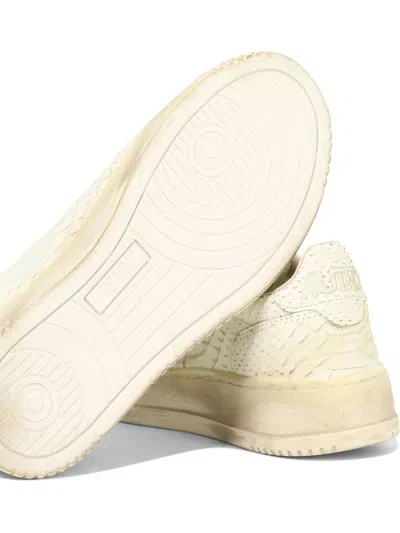 Shop Autry "super Vintage" Sneakers In White