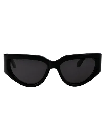 Shop Off-white Sunglasses In 1007 Black