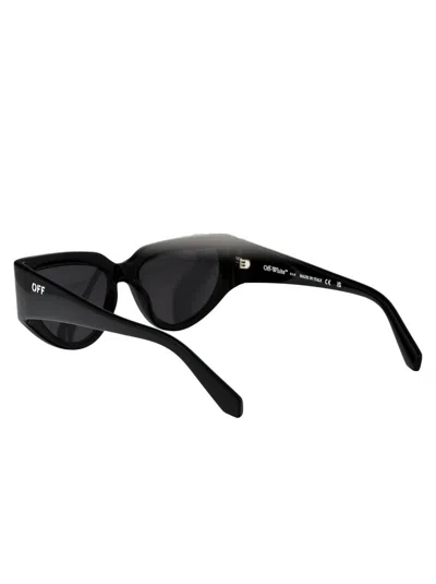 Shop Off-white Sunglasses In 1007 Black