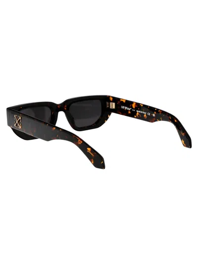 Shop Off-white Sunglasses In 6007 Havana