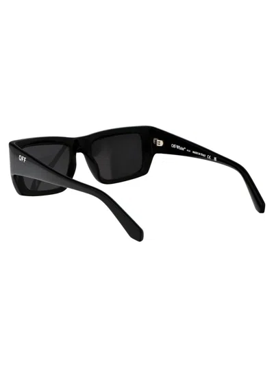 Shop Off-white Sunglasses In 1007 Black