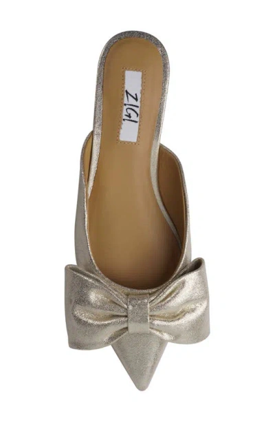 Zigi Mane Bow Mule In Gold