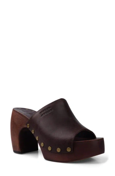 Shop Zigi Xyla Platform Sandal In Brown