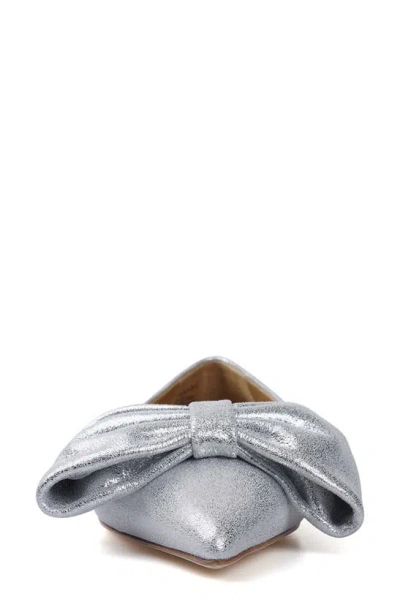 Zigi Manelik Pointed Toe Flat In Silver
