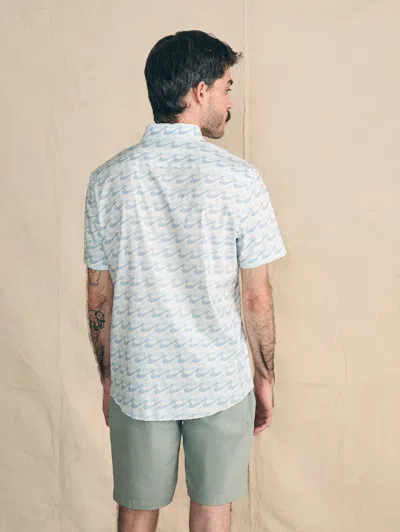 Faherty Movement&trade; Short-sleeve Shirt In Ivory Endless Peaks