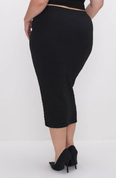 Shop Good American Textured Midi Skirt In Black001