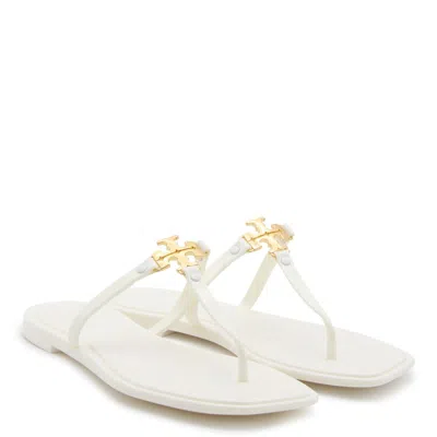 Shop Tory Burch Flat Shoes In Ivory / Gold