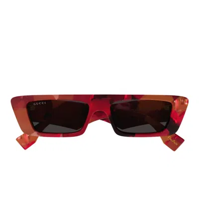 Shop Gucci Eyewear Sunglasses In Red