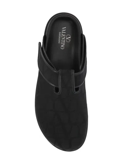 Shop Valentino Garavani Slippers In Printed