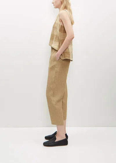 Shop Apuntob Chambray Linen Cropped Tapered Pants In Hazelnut