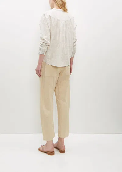 Shop Apuntob Chambray Linen Tapered Pants In Natural