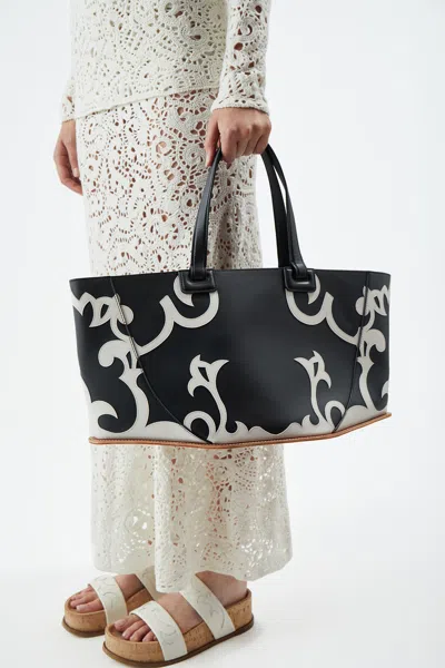 Shop Gabriela Hearst Coyote Tote Bag In Black & Ivory Leather In Black/ivory