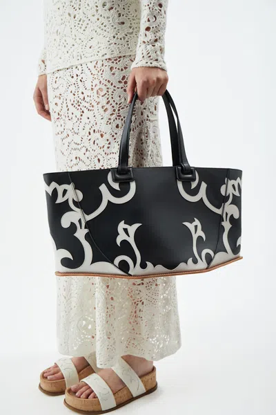 Gabriela Hearst Coyote Western Tote Bag In Black & Ivory Leather In Black/ivory