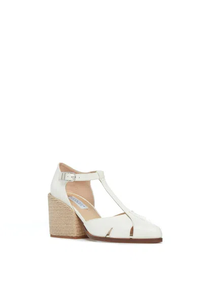 Shop Gabriela Hearst Ivy Block Heeled Pump In Cream Leather