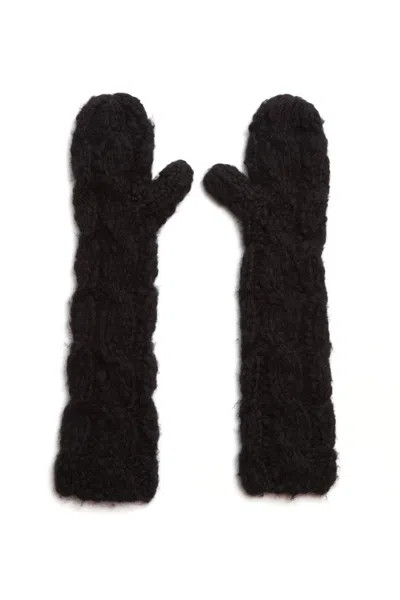 Shop Gabriela Hearst Scarlett Knit Mittens In Black Welfat Cashmere