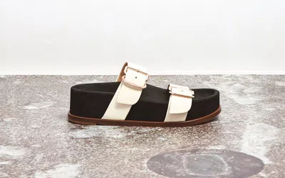 Shop Gabriela Hearst Wren Flat Sandal In White Leather In Ivory