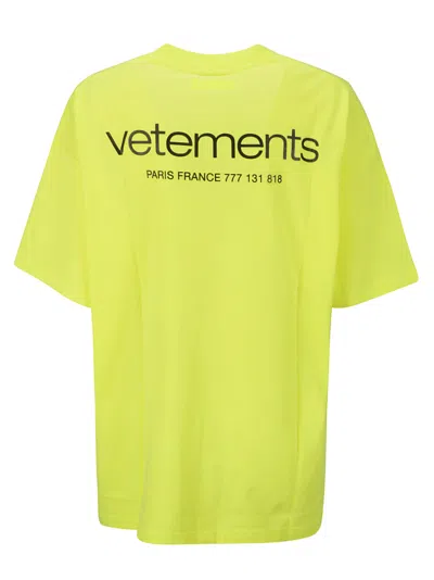 Shop Vetements Urban Logo Regular Fit T-shirt In Neon Yellow