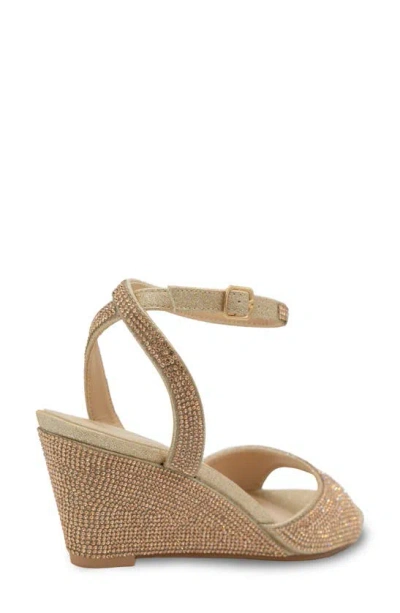 Touch Ups Moxie Ankle Strap Wedge Sandal In Champagne