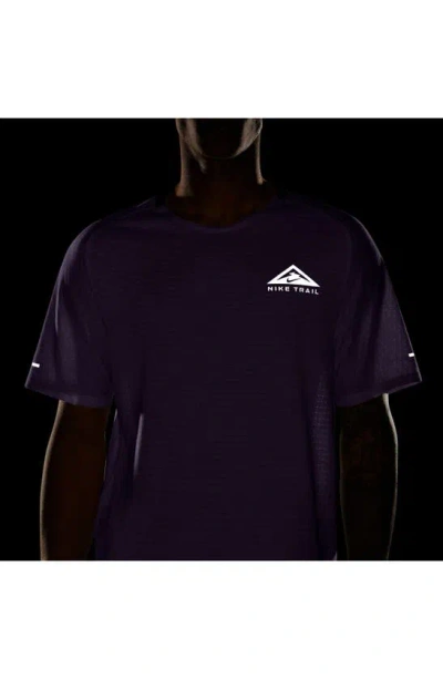 Shop Nike Dri-fit Trail Solar Chase Performance T-shirt In Violet Mist/ Black