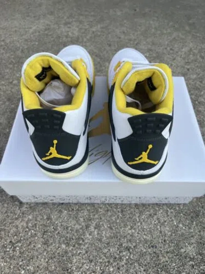 Pre-owned Jordan Size 11 - Air  4 Retro Vivid Sulfur W In Hand Fast Shipping In White