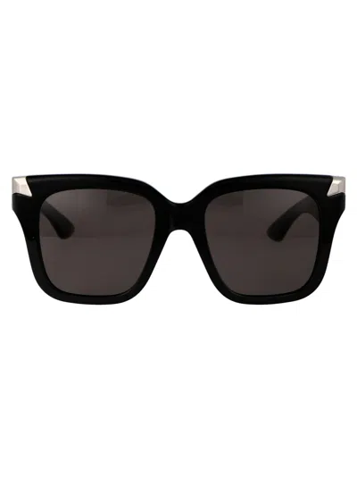 Shop Alexander Mcqueen Am0440s Sunglasses In 001 Black Black Grey