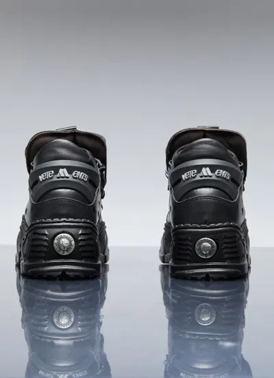 Shop Vetements Men X New Rock Leather Sneakers In Black