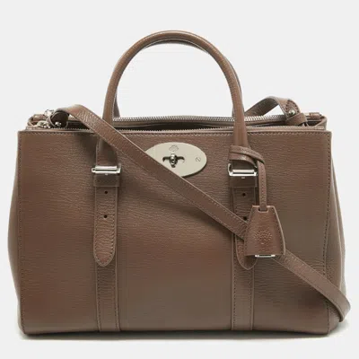 Shop Mulberry Taupe Leather Small Bayswater Double Zip Tote In Brown