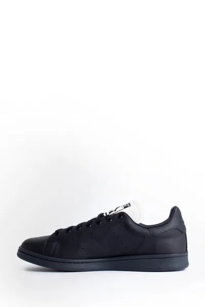 Shop Yohji Yamamoto Sneakers In Black&white