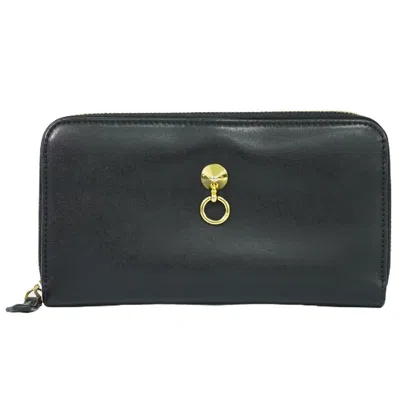 Shop Fendi Round Zipper Black Leather Wallet  ()