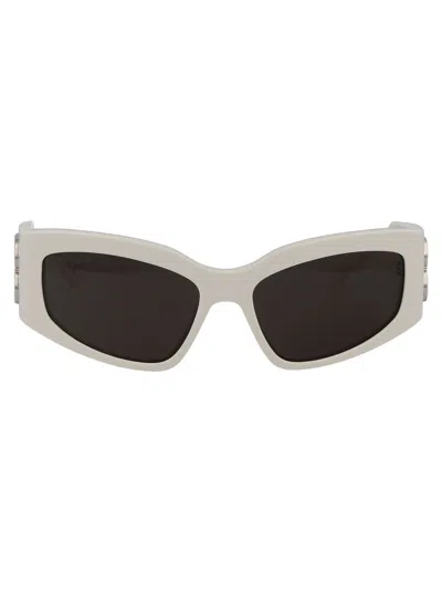 Shop Balenciaga Sunglasses In 005 White White Grey
