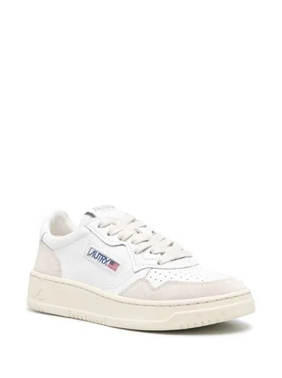 Shop Autry 'medalist' White Low Top Sneakers With Blue Suede Details In Leather Woman