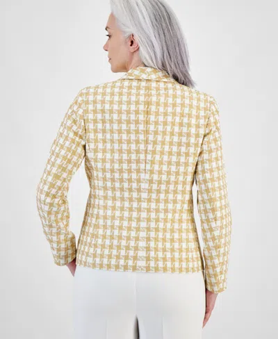 Shop Kasper Women's Houndstooth Faux Double-breasted Jacket In Vanilla,butterscotch