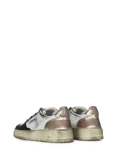 Shop Autry Medalist Low Super Vintage Sneakers In White