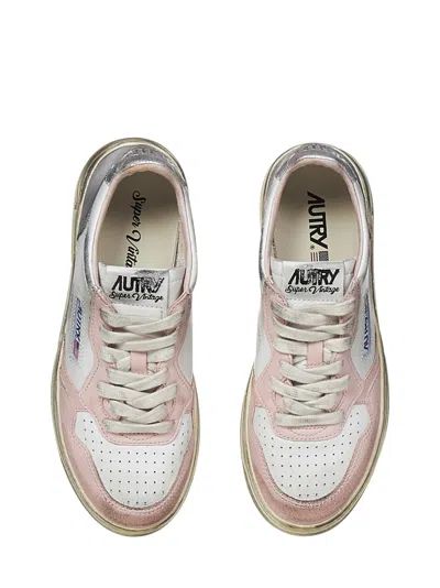 Shop Autry Medalist Low Super Vintage Sneakers In White