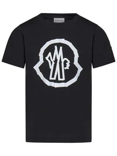 Shop Moncler Enfant T-shirt In Black