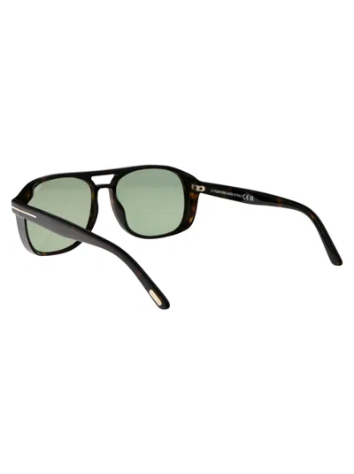 Shop Tom Ford Rosco Sunglasses In 52n Avana Scura / Verde