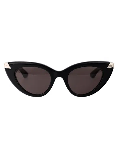 Shop Alexander Mcqueen Am0442s Sunglasses In 001 Black Black Grey