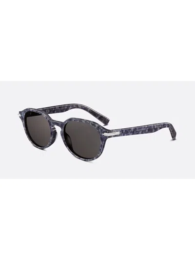 Shop Dior Blacksuit R2i Sunglasses