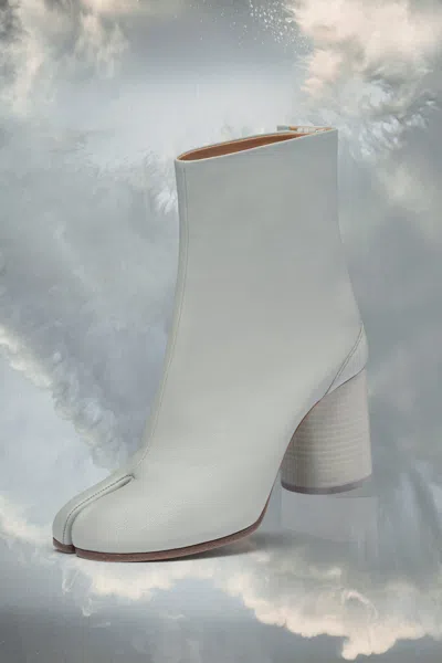 Shop Maison Margiela Tabi Ankle Boots In T8141 Gray