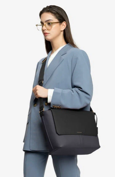 Maison De Sabre Leather Flaire Messenger Bag In Graphite Caviar