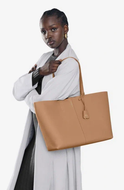 Maison De Sabre Maison De Sabré Large Leather Snap Soft Tote In Sandstone Lily