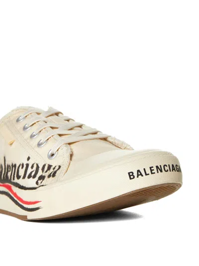 Shop Balenciaga Sneakers In White