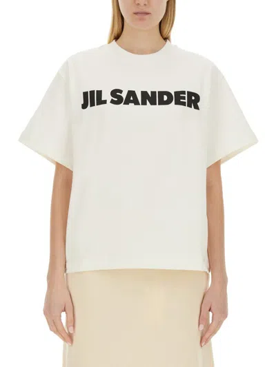 Shop Jil Sander T-shirt Con Logo In Beige